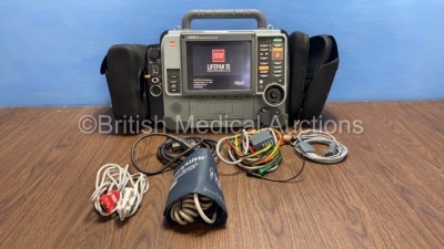 Medtronic Physio-Control Lifepak 15 12-Lead Monitor / Defibrillator *Mfd - 2010* Ref - 99577-000025 P/N - V15-2-000030 Software Version - 3207410-007