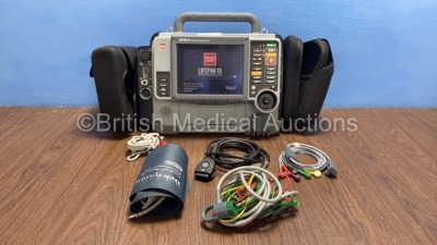 Medtronic Physio-Control Lifepak 15 12-Lead Monitor / Defibrillator *Mfd - 2010* Ref - 99577-000025 P/N - V15-2-000030 Software Version - 3207410-007