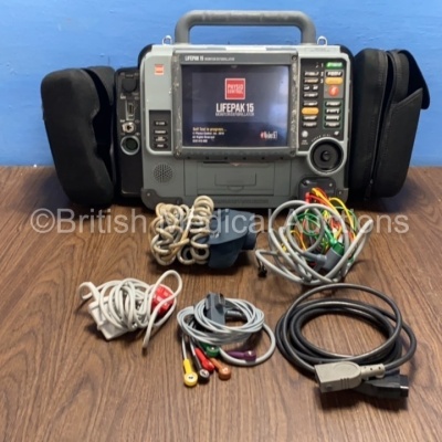 Medtronic Physio-Control Lifepak 15 12-Lead Monitor / Defibrillator *Mfd - 2010* Ref - 99577-000025 P/N - V15-2-000030 Software Version - 3207410-008