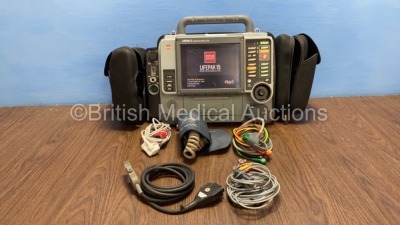 Medtronic Physio-Control Lifepak 15 12-Lead Monitor / Defibrillator *Mfd - 2009* Ref - 99577-000025 P/N - V15-2-000030 Software Version - 3207410-007