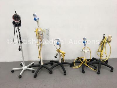 Mixed Lot Including 3 x Vacsax Regulators on Stands with 3 x Suction Cups and Hoses,1 x Oxylitre Regulator on Stand with Hose and 1 x Welch Allyn BP M