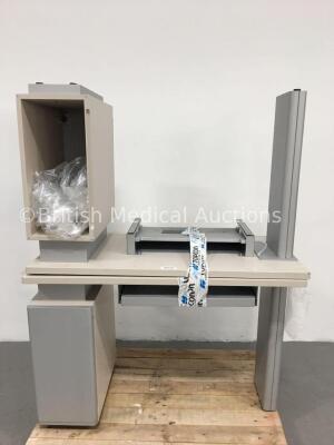 2 x Ophthalmic Tables * On Pallet *