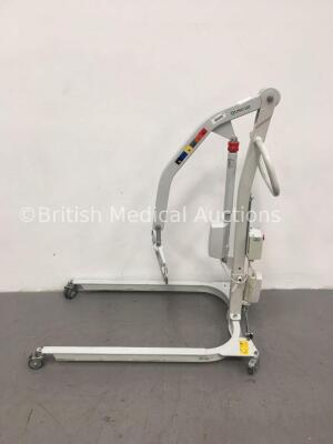 Liko UNO 102 Electric Patient Hoist (Unable To Test Due to No Battery) *GL*