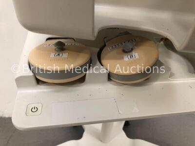 Philips Avalon FM30 Fetal Monitor with Avalon CL Module with 1 x TOCO+ MP Transducer and 1 x US Transducer (Powers Up) * Mfd 2014 * - 4