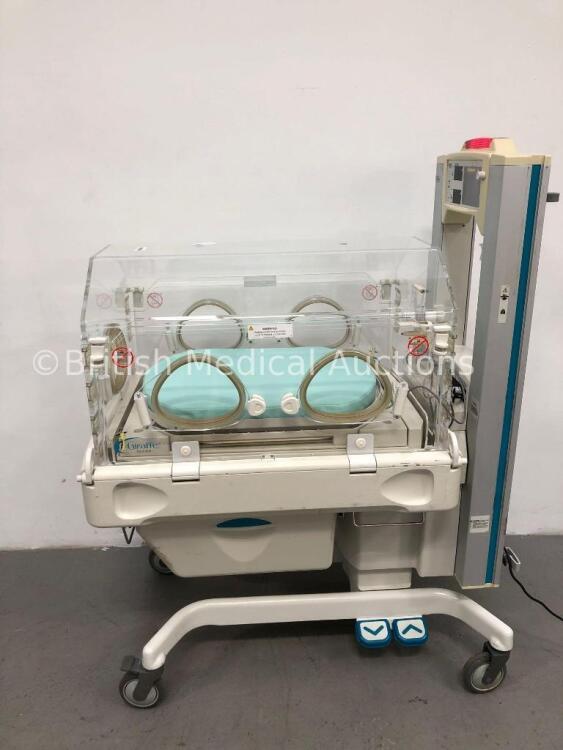 Ohmeda Medical Giraffe Infant Incubator with Mattress (Powers Up with System Failure 25)