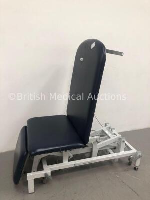 Seers Medical 3-Way Electric Patient Examination Couch (Unable to Test Due to No Controller) * SN 18615 *