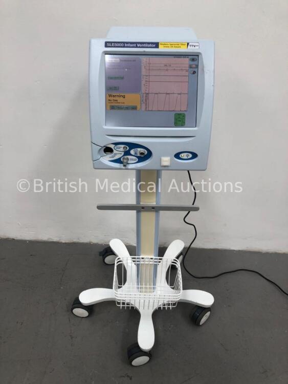 SLE5000 Infant Ventilator TTV Plus (Electronic Unit Model:A, Upgraded to Model M-1,Pneumatic Unit Model:M-1) Software Version 5.0 on Stand (Powers Up)