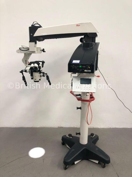 Leica F40 M525 Dual Operated Surgical Microscope Software Version 1.87 with Leica ULT 500 Dual Attachment, 4 x Leica 10x/21 Eyepieces and 2 x Control
