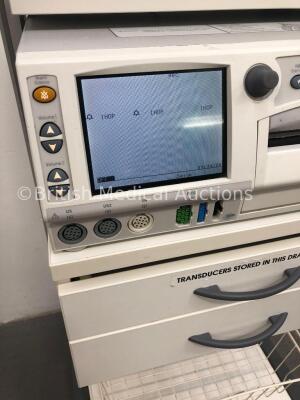 GE 250 Series Fetal Monitor on Mobile Trolley (Powers Up) * SN 256X * - 3