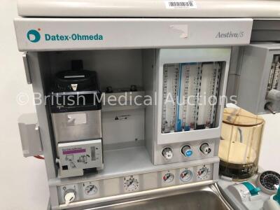 Datex-Ohmeda Aestiva/5 Anaesthesia Machine with Datex-Ohmeda Aestiva SmartVent Software Version 4.8 PSVPro,Datex-Ohmeda Isotec 5 Isoflurane Vaporizer, - 3