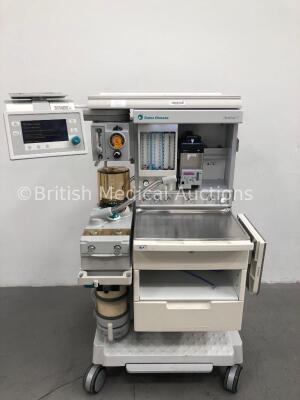 Datex-Ohmeda Aestiva/5 Anaesthesia Machine with Datex-Ohmeda Aestiva SmartVent Software Version 4.8,Datex-Ohmeda Isotec 5 Isoflurane Vaporizer,Oxygen