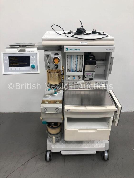 Datex-Ohmeda Aestiva/5 Anaesthesia Machine with Datex-Ohmeda Aestiva SmartVent Software Version 4.8,Datex-Ohmeda Isotec 5 Isoflurane Vaporizer,Oxygen