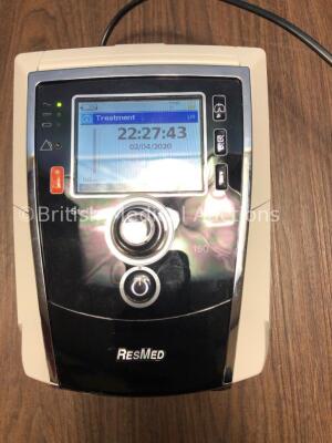 ResMed Stellar 150 CPAP Software Version SX483-230 - Power on Hours 805 - Motor Run Hours 341 (Powers Up) *S/N 20121700055* - 2