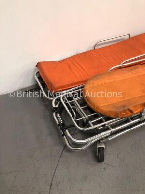 2 x Ferno 35A Series Cots with Mattresses and Straps - 3