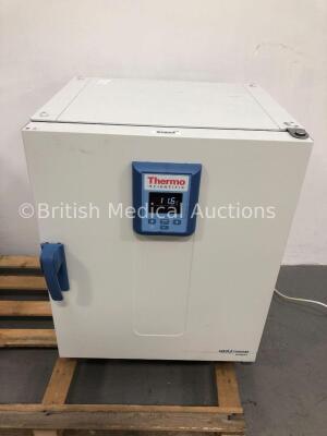 Thermo Scientific Heratherm IGS100 Heating Chamber / Incubator (Powers Up) * Mfd 2017 * * On Pallet *