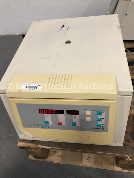 Heraeus Function Line Labofuge 400 Centrifuge (Powers Up) * SN 40062147 *