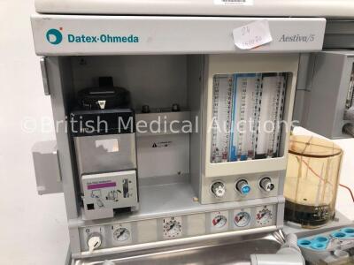 Datex-Ohmeda Aestiva/5 Anaesthesia Machine with Datex-Ohmeda SmartVent Software Version 4.8 PSVPro,Datex-Ohmeda Isotec 5 Isoflurane Vaporizer,Oxygen M - 3