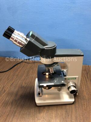 Reichert - Jung Microscope 110 with 3 x Objective Lenses (Powers Up with Good Bulb) - 5