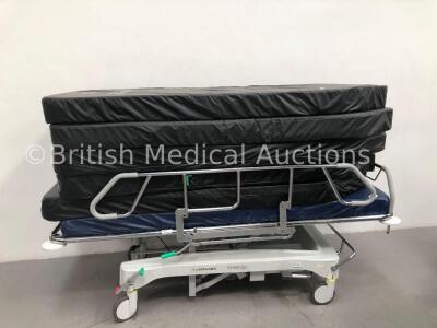 Merivaara Emergo Hydraulic Patient Trolley with 6 x Mattresses (Hydraulics Tested Working)