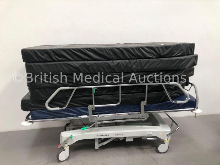 Merivaara Emergo Hydraulic Patient Trolley with 6 x Mattresses (Hydraulics Tested Working)