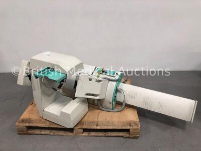 Instrumentation Imaging OP100-2-1-2 Panoramic X-Ray with Controller * Mfd Jan 2004 * * SN 81910 * * On Pallet *