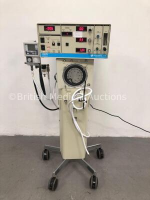 SLE 2000 Infant Ventilator - Running Hours 25601 on Stand with Hose (Powers Up) *S/N 70111(1997)