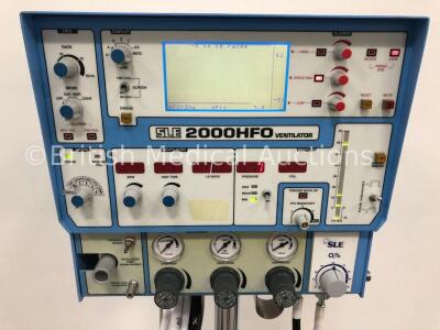 SLE 2000HFO Ventilator Version 1.6 Running Hours 23055 on Stand with Hoses (Powers Up) * SN 4H1104 * - 2