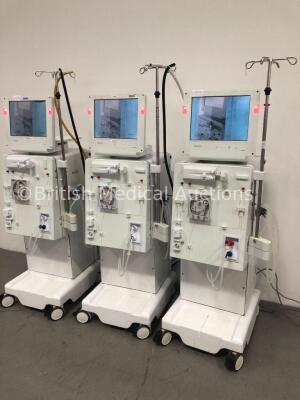 3 x B-Braun Dialog + Dialysis Machines Software Version 8.28 / Running Hours 30529 / 27664 / 26668 with Hoses (All Power Up) - 2