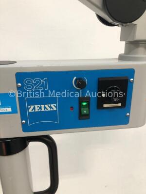 Carl Zeiss OPMI 111 Surgical Microscope with Training Arm, 3 x 12,5x Eyepieces and Zeiss f250 T* Lens on S21 Stand (Powers Up with Good Bulb - Damage - 8