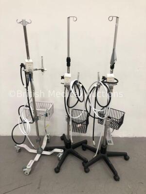 3 x Inspiration Healthcare High/Low Flow Air-Oxygen Blenders on Stands with Hoses *A/N 083835 / 052022 052017*