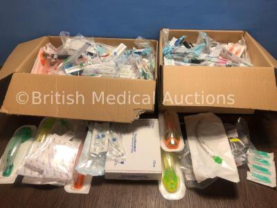 Large Quantity of Various Consumables Including i-gel Supraglottic Airways, Surflo Winged Infusion Set, Syringes and Sol-Care Safety Needles (Some In