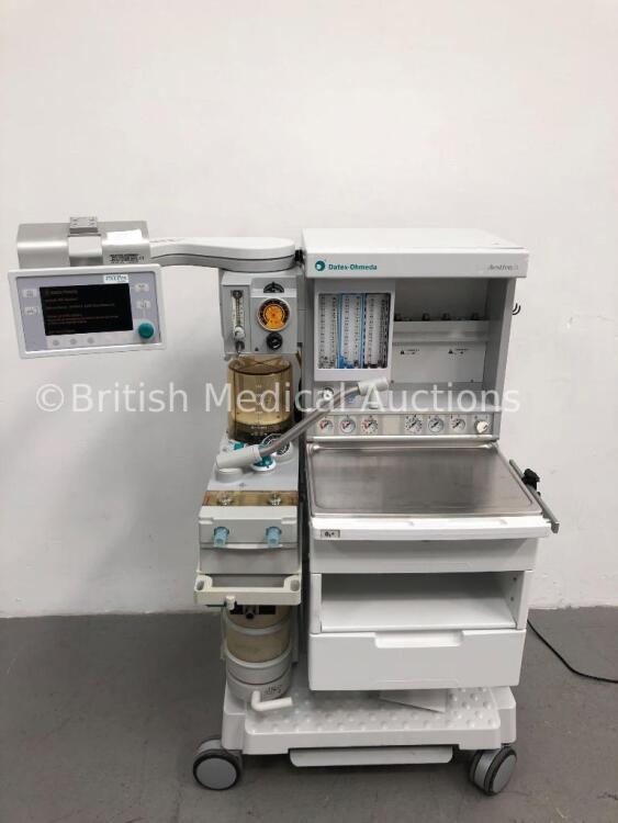 Datex-Ohmeda Aestiva/5 Anaesthesia Machine with Datex-Ohmeda 7900 SmartVent Software Version 4.8 PSVPro,Absorber,Oxygen Mixer,Bellows and Hoses (Power