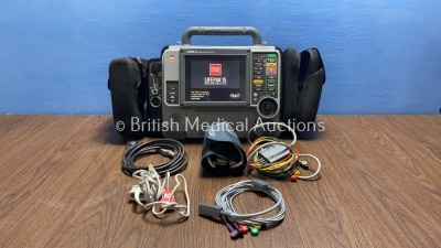 Medtronic Physio-Control Lifepak 15 12-Lead Monitor / Defibrillator *Mfd - 2010* Ref - 99577-000025 P/N - V15-2-000030 Software Version - 3207410-007