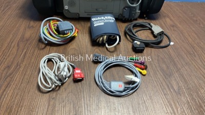 Medtronic Physio-Control Lifepak 15 12-Lead Monitor / Defibrillator *Mfd - 2010* Ref - 99577-000025 P/N - V15-2-000030 Software Version - 3207410-008 - 5