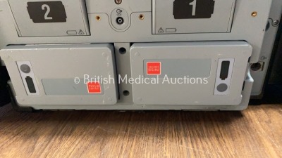 Medtronic Physio-Control Lifepak 15 12-Lead Monitor / Defibrillator *Mfd - 2009* Ref - 99577-000025 P/N - V15-2-000030 Software Version - 3207410-007 - 6