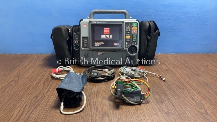 Medtronic Physio-Control Lifepak 15 12-Lead Monitor / Defibrillator *Mfd - 2010* Ref - 99577-000025 P/N - V15-2-000030 Software Version - 3207410-008