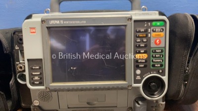 Medtronic Physio-Control Lifepak 15 12-Lead Monitor / Defibrillator *Mfd - 2010* Ref - 99577-000025 P/N - V15-2-000030 Software Version - 3207410-008 - 2