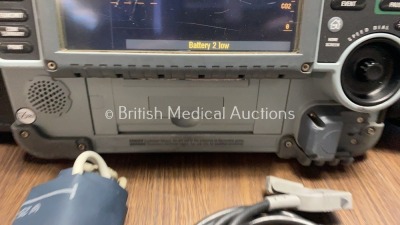 Medtronic Physio-Control Lifepak 15 12-Lead Monitor / Defibrillator *Mfd - 2010* Ref - 99577-000025 P/N - V15-2-000030 Software Version - 3207410-008 - 4