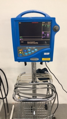 1 x GE Dinamap Pro 1000 Patient Monitor on Stand with ECG,NIBP and SpO2 Options,1 x BP Hose,1 x 3-Lead ECG Lead and 1 x Anetic Aid Ltd APT MK 3 Tourni - 2