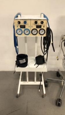 1 x GE Dinamap Pro 1000 Patient Monitor on Stand with ECG,NIBP and SpO2 Options,1 x BP Hose,1 x 3-Lead ECG Lead and 1 x Anetic Aid Ltd APT MK 3 Tourni - 4