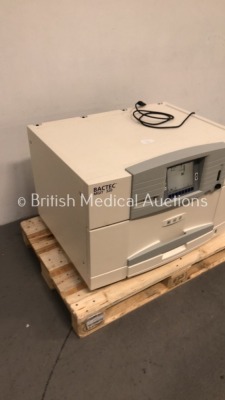 BD Bactec MGIT 320 Automated Mycobacterial Detection System (Powers Up) - 4