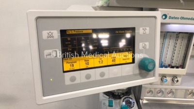 Datex-Ohmeda Aestiva/5 Anaesthesia Machine with Datex-Ohmeda 7900 SmartVent Software Version 4.8,Bellows,Oxygen Mixer,Hoses and Mixed Parts/Accessorie - 8