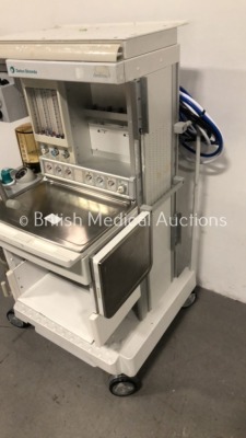 Datex-Ohmeda Aestiva/5 Anaesthesia Machine with Datex-Ohmeda Aestiva SmartVent Software Version 3.5, Oxygen Mixer, Bellows, Absorbers and Hoses (Power - 4