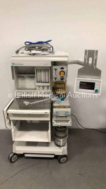 Datex-Ohmeda Aestiva/5 Anaesthesia Machine with Datex-Ohmeda Aestiva SmartVent Software Version 3.5, Oxygen Mixer, Bellows, Absorbers and Hoses (Power