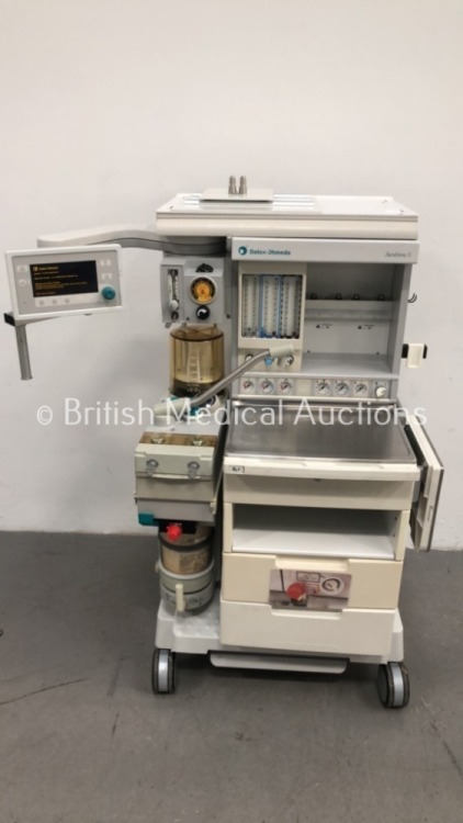 Datex-Ohmeda Aestiva/5 Anaesthesia Machine with Datex-Ohmeda Aestiva/5 SmartVent Software Version 4.5, Oxygen Mixer, Bellows, Absorber and Hoses (Powe