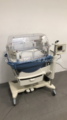 Drager Caleo Infant Incubator Version 2.01 with Mattress (Powers Up) * SN ARRC-0008 * - 3