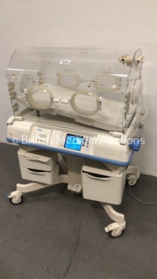 Drager Isolette C2000 Infant Incubator Software Version 3.12 (Powers Up) * SN PK11957 * - 3