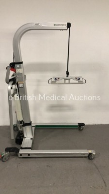 Liko Golvo 7007 ES Electric Patient Hoist with Controller and Battery (Unable To Test Due to Suspected Flat Battery)