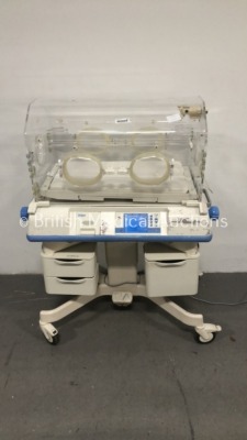 Drager Air-Shields Isolette C2000e Infant Incubator Version 3.02 with Mattress (Powers Up - Rear Door Catches Broken) * SN PK11955 *