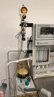 Datex-Ohmeda Aestiva/5 MRI Anaesthesia Machine with Datex-Ohmeda Aestiva 7900 Software Version 4.8 PSVPro, Bellows, Absorber and Hoses (Powers Up) - 5